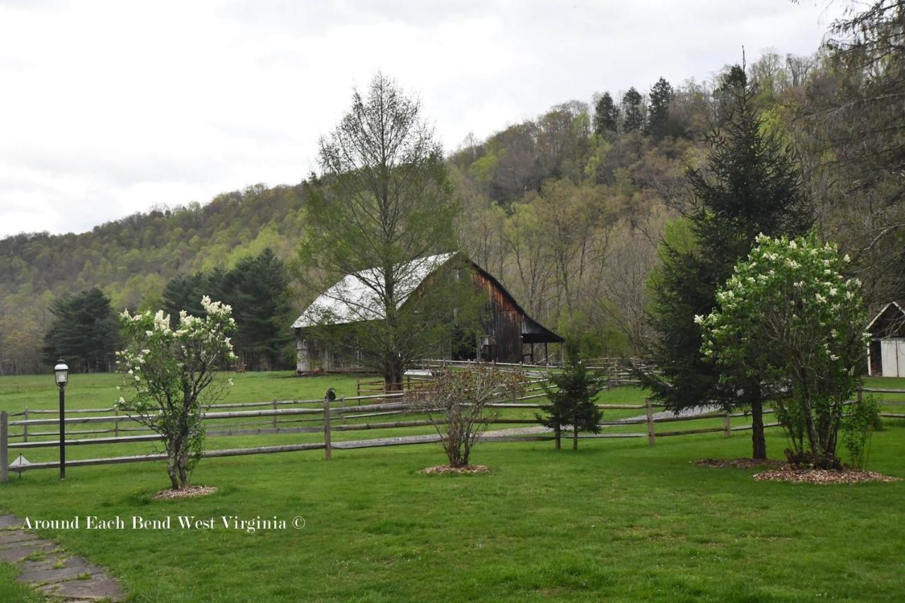 Laurel River Club Bed & Breakfast Or Lrcbnb Dryfork Exterior photo